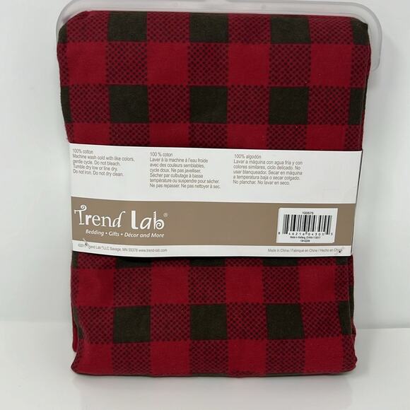 Red and Brown Checkered Deluxe Baby Swaddle Blanket NEW - Picture 2 of 3